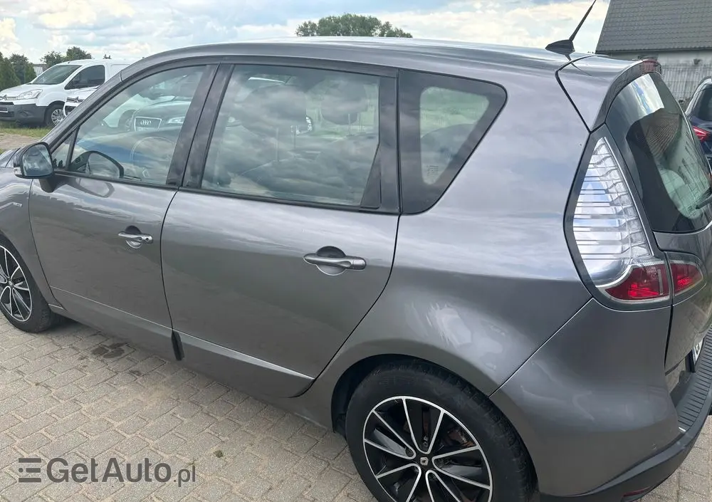 RENAULT Scenic DCi 110 EDC Bose Edition