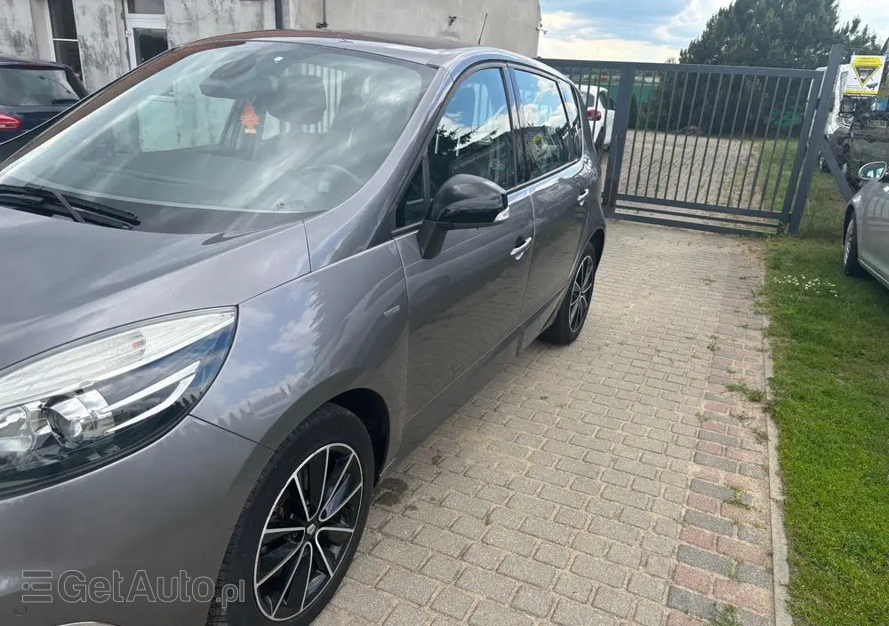 RENAULT Scenic DCi 110 EDC Bose Edition