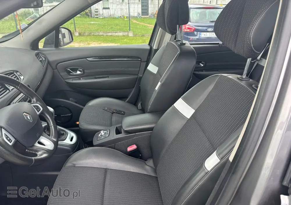 RENAULT Scenic DCi 110 EDC Bose Edition