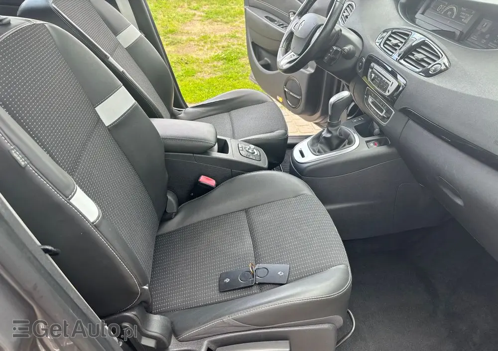 RENAULT Scenic DCi 110 EDC Bose Edition