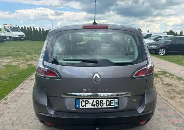 RENAULT Scenic DCi 110 EDC Bose Edition
