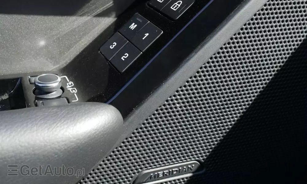 LAND ROVER Range Rover Velar D200 S