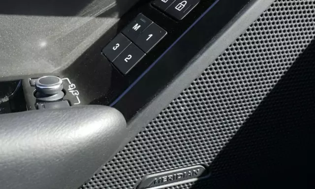 LAND ROVER Range Rover Velar D200 S