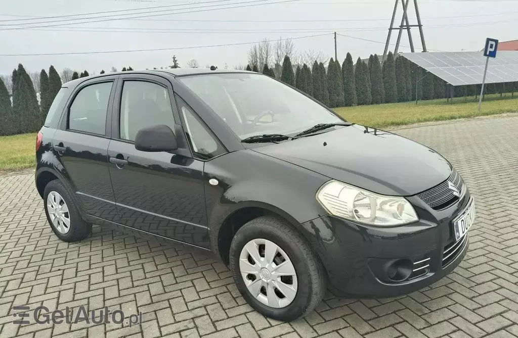 SUZUKI Sx4 