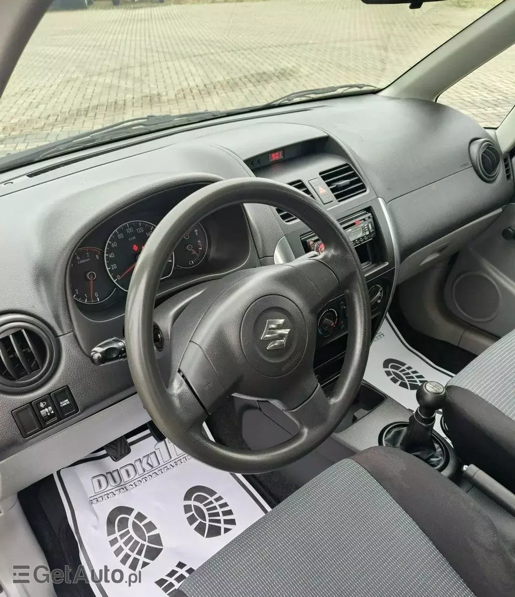 SUZUKI Sx4 