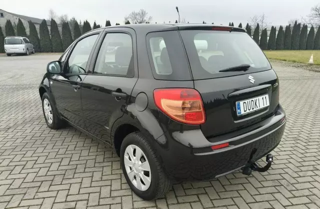 SUZUKI Sx4 