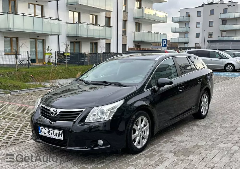 TOYOTA Avensis 2.0 D-4D Premium