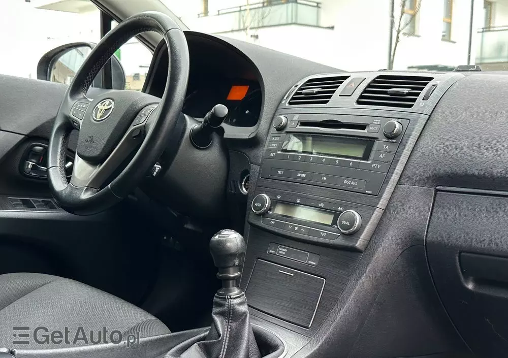 TOYOTA Avensis 2.0 D-4D Premium