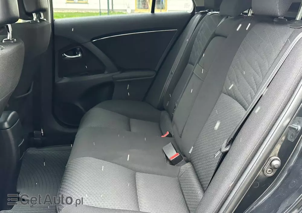 TOYOTA Avensis 2.0 D-4D Premium