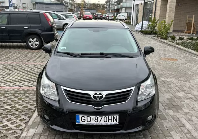 TOYOTA Avensis 2.0 D-4D Premium
