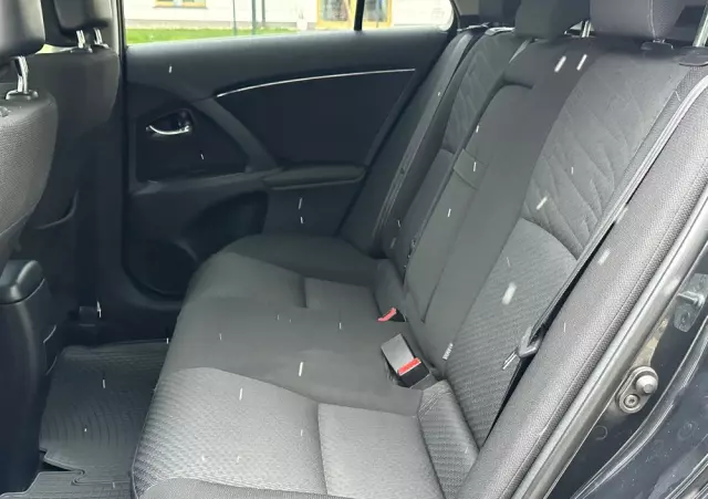 TOYOTA Avensis 2.0 D-4D Premium