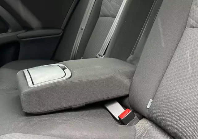 TOYOTA Avensis 2.0 D-4D Premium