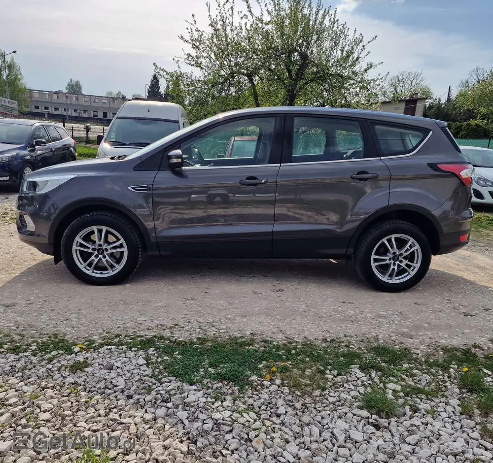 FORD Kuga 1.5 EcoBlue COOL&CONNECT