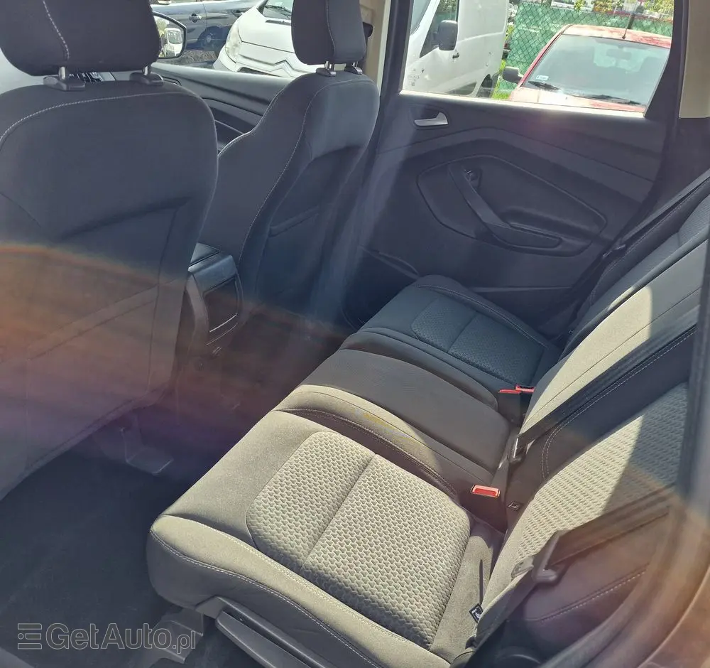 FORD Kuga 1.5 EcoBlue COOL&CONNECT