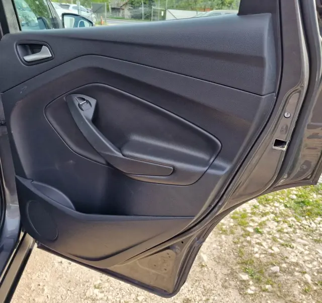 FORD Kuga 1.5 EcoBlue COOL&CONNECT