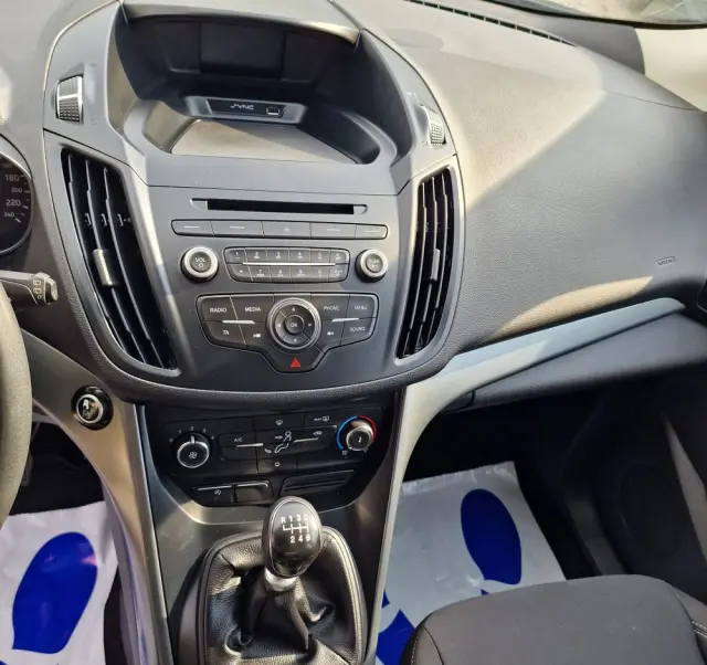 FORD Kuga 1.5 EcoBlue COOL&CONNECT