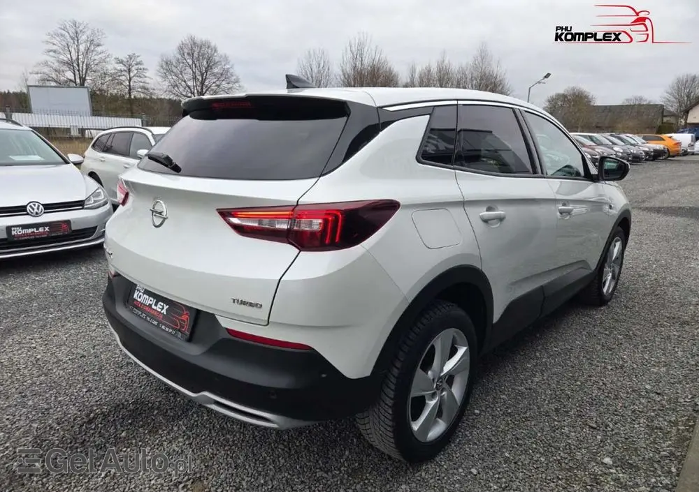 OPEL Grandland X 