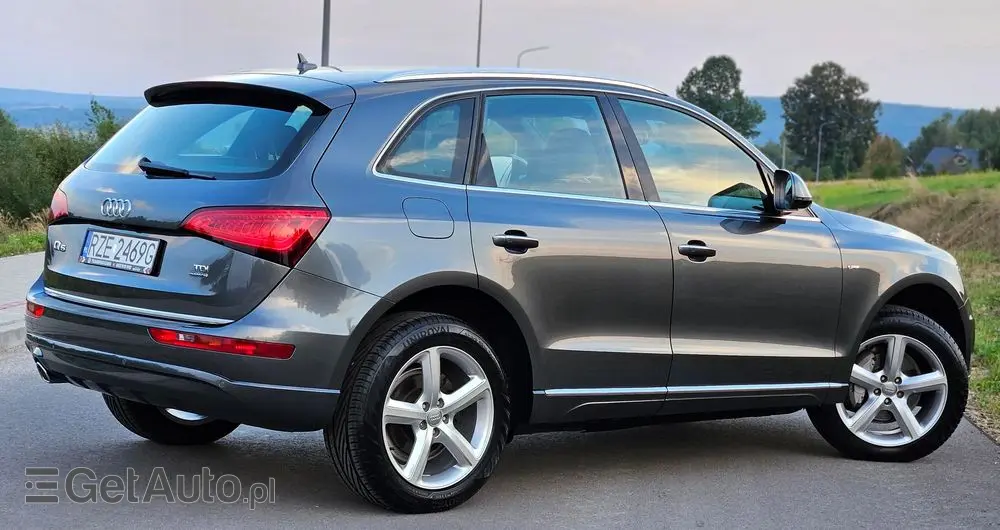AUDI Q5 2.0 TDI quattro