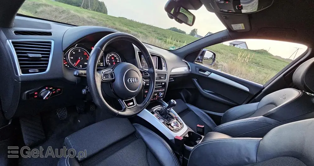 AUDI Q5 2.0 TDI quattro