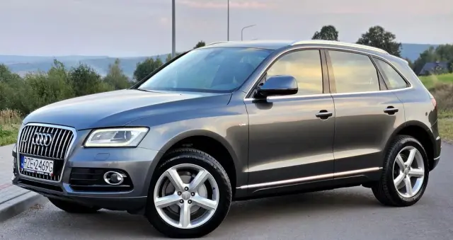 AUDI Q5 2.0 TDI quattro