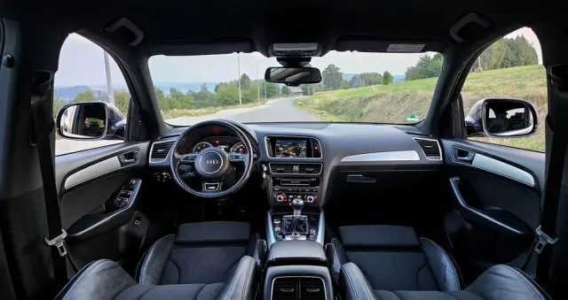 AUDI Q5 2.0 TDI quattro