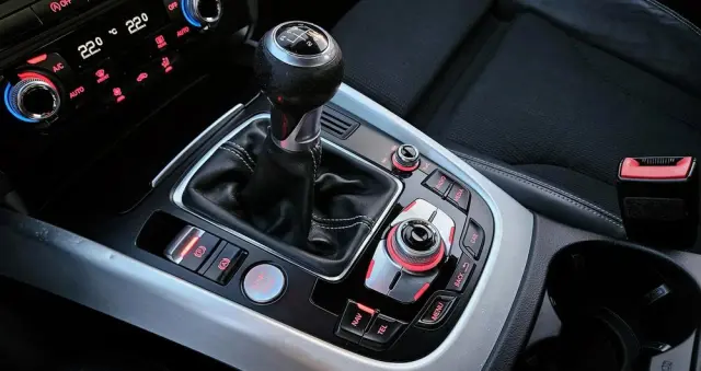 AUDI Q5 2.0 TDI quattro