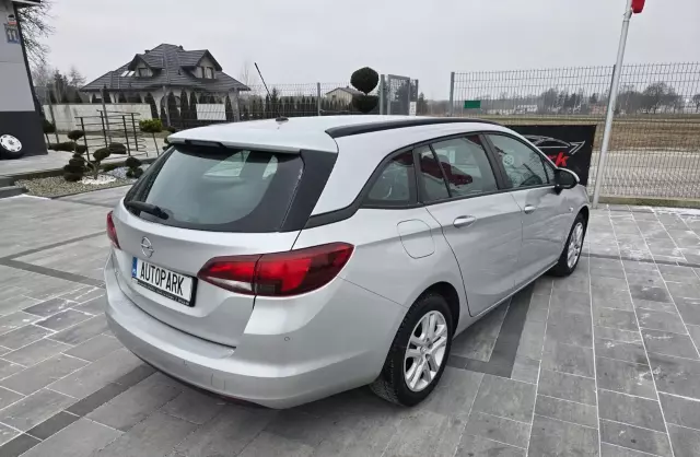 OPEL Astra 1.5d (105 KM)