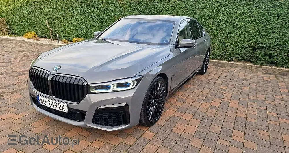 BMW Seria 7 750i xDrive sport