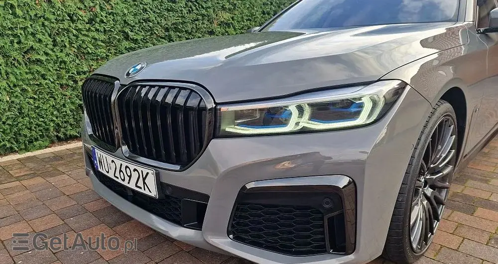 BMW Seria 7 750i xDrive sport