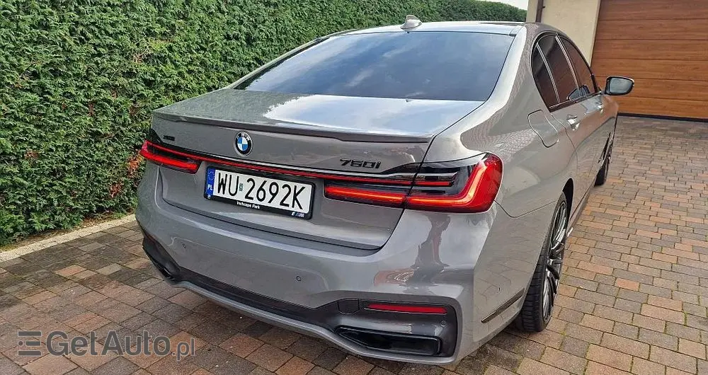 BMW Seria 7 750i xDrive sport