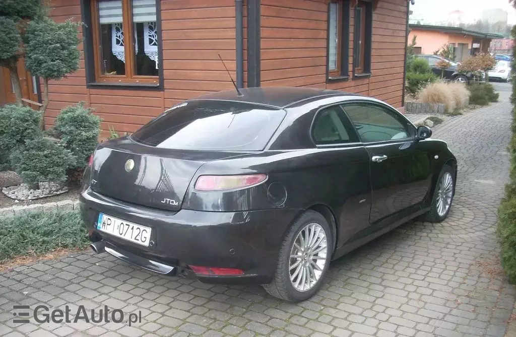 ALFA ROMEO GT 