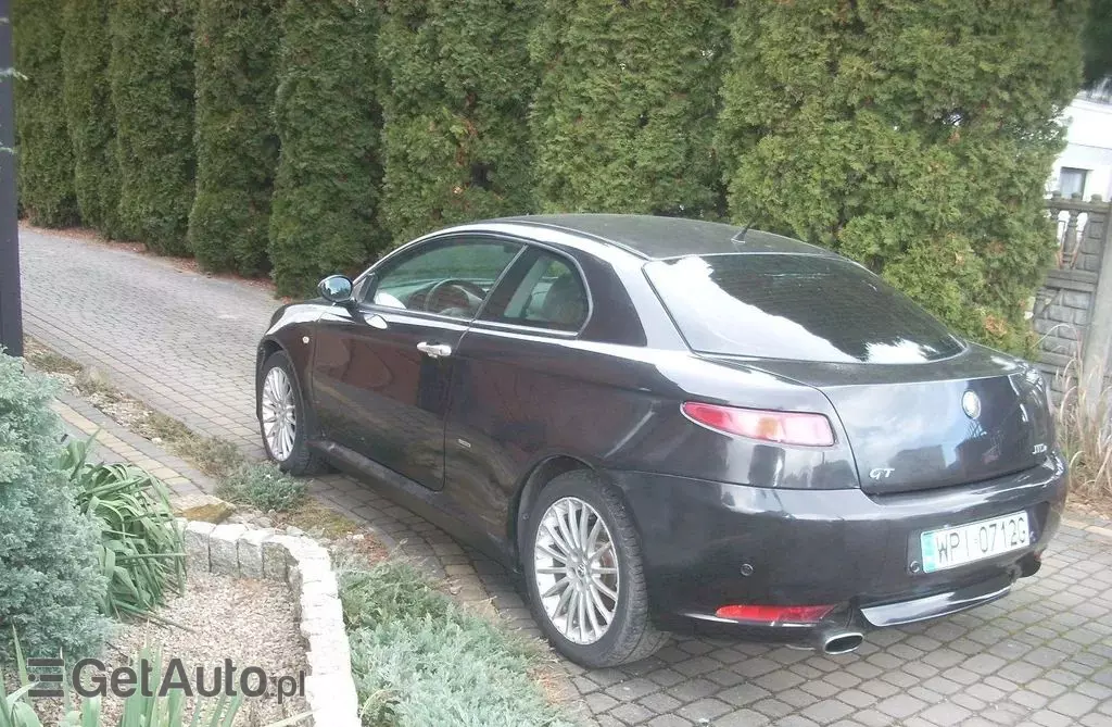 ALFA ROMEO GT 