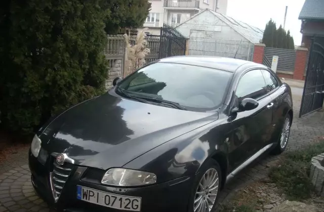 ALFA ROMEO GT 