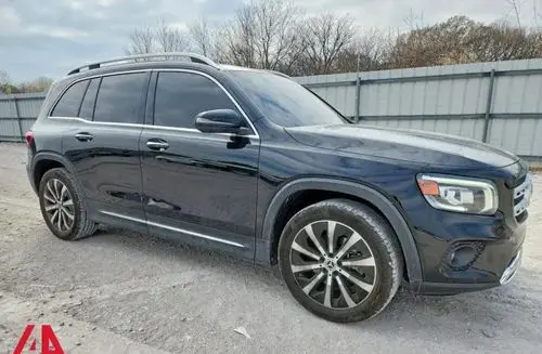 MERCEDES-BENZ GLB 