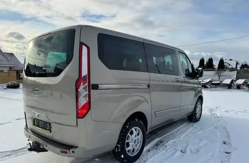 FORD Tourneo Custom 