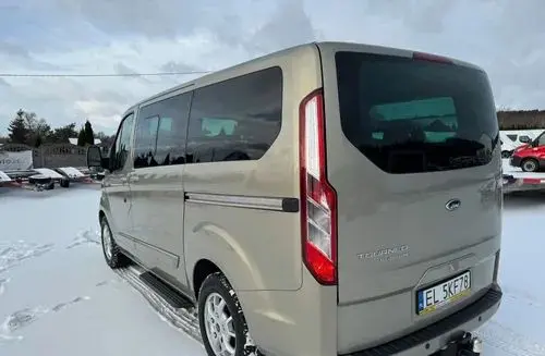FORD Tourneo Custom 
