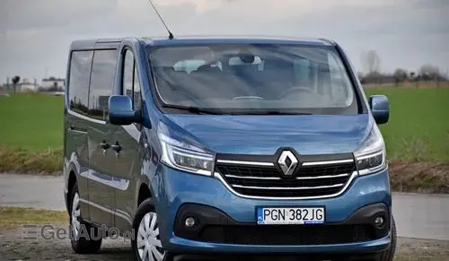 RENAULT Trafic 