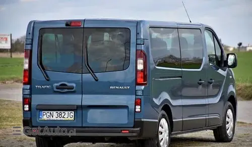 RENAULT Trafic 