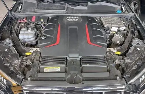 AUDI SQ7 