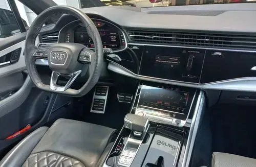 AUDI SQ7 