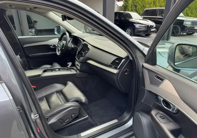 VOLVO XC 90 D5 AWD Geartronic Inscription