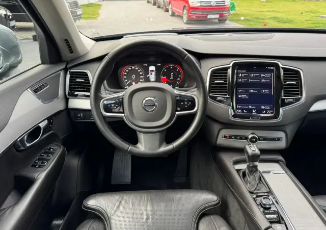VOLVO XC 90 D5 AWD Geartronic Inscription