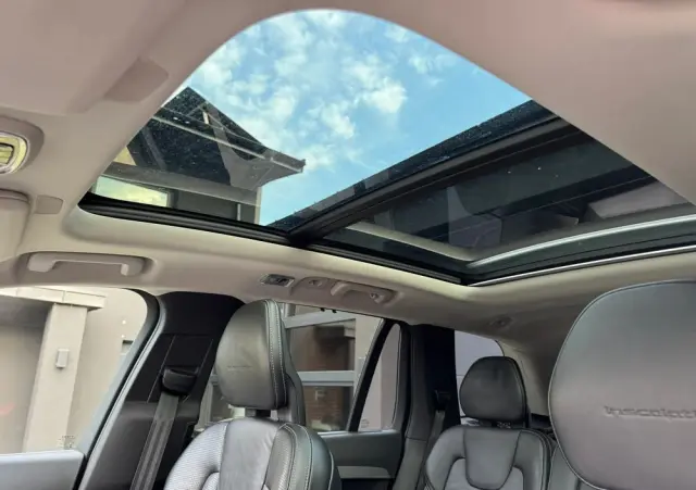 VOLVO XC 90 D5 AWD Geartronic Inscription