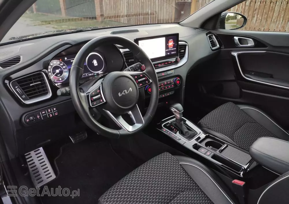 KIA XCeed 1.6 GDI PHEV L Business Line DCT