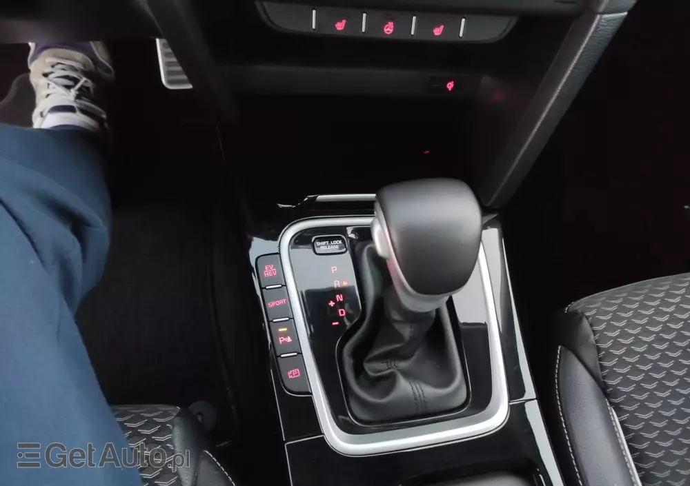 KIA XCeed 1.6 GDI PHEV L Business Line DCT