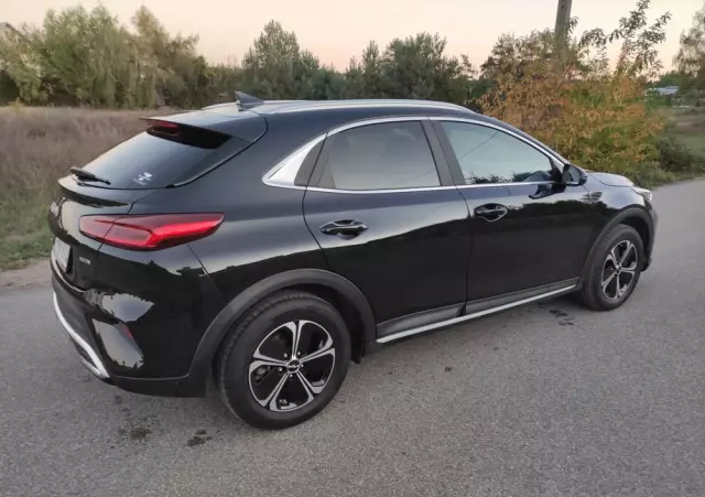 KIA XCeed 1.6 GDI PHEV L Business Line DCT