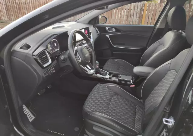 KIA XCeed 1.6 GDI PHEV L Business Line DCT