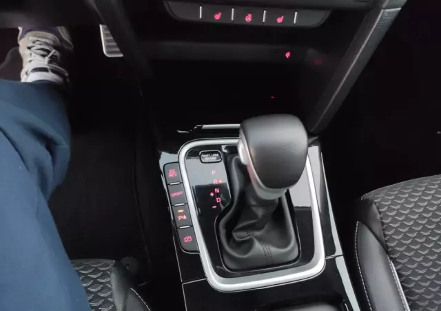 KIA XCeed 1.6 GDI PHEV L Business Line DCT