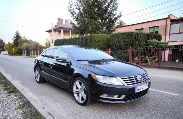 VOLKSWAGEN Passat CC 