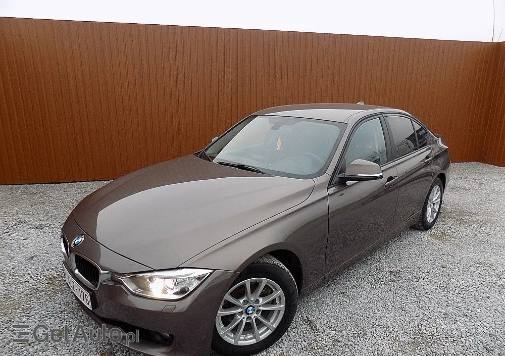 BMW Seria 3 316d Sport Line